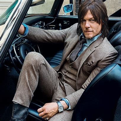 Introducir 80+ imagen norman reedus prada model - Abzlocal.mx