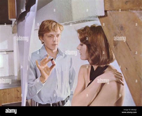 BLOW-UP (1966) DAVID HEMMINGS, VANESSA REDGRAVE BLW 001 Stock Photo - Alamy