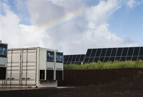 Solar+battery in one device sets new efficiency standard | Ars Technica