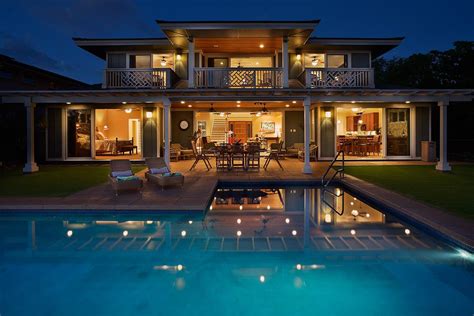 3 Bedroom Beachfront Home with Pool in Maui, Hawaii - VillaGetaways