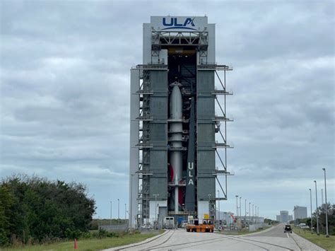 For the first time, ULA’s Vulcan rocket is fully stacked at Cape Canaveral | Ars Technica