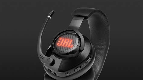 JBL Quantum 400 Review | headphonecheck.com