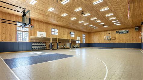 Live Like a Baller in These 7 Homes With Indoor Basketball Courts ...