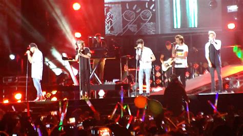 One Direction - Right Now (Live in Sao Paulo, Brazil) - YouTube