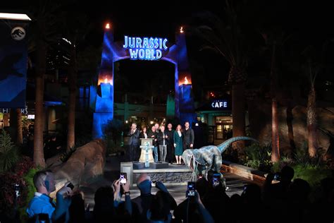 Universal Studios Hollywood marks the grand opening of “Jurassic World—The Ride” - Tourism News Live