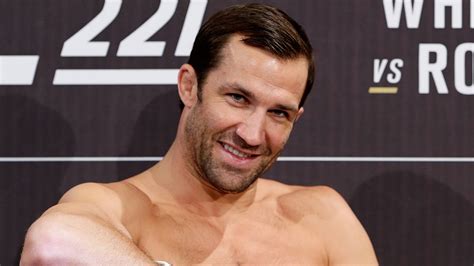 Luke Rockhold demands No. 2 spot in UFC rankings, wants frightened ...