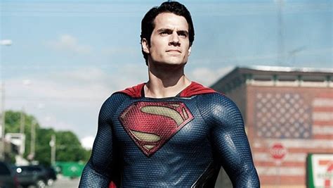 Henry Cavill Insists He Hasn't 'Given Up' On The Superman Role