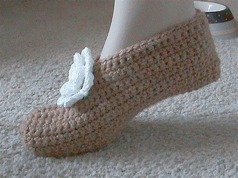 Crochet These Quick Slippers - Pattern Look-up • Free Crochet Tutorials