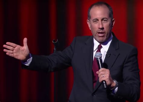 Jerry Seinfeld does stand-up on Late Show (VIDEO).