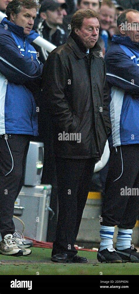 Portsmouth manager Harry Redknapp Stock Photo - Alamy