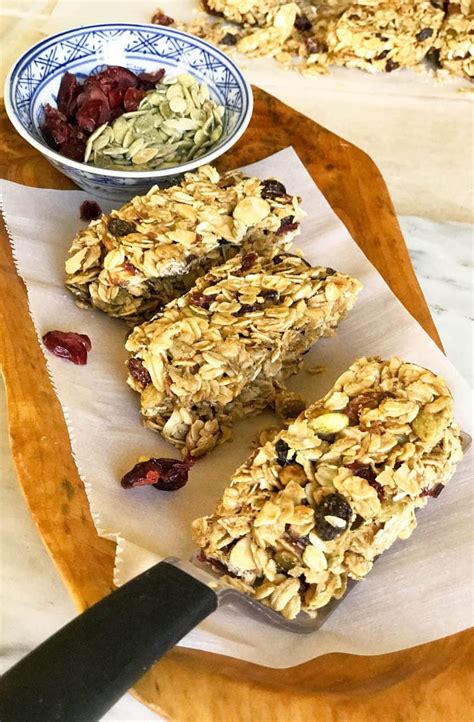 Easy Homemade Harvest Granola Bars - 31 Daily