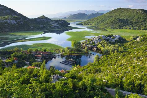 Visit national park Lake Skadar in Montenegro