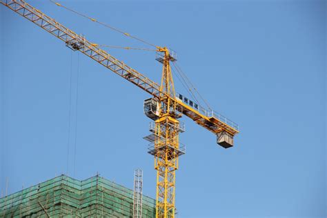 Types of crane - Designing Buildings