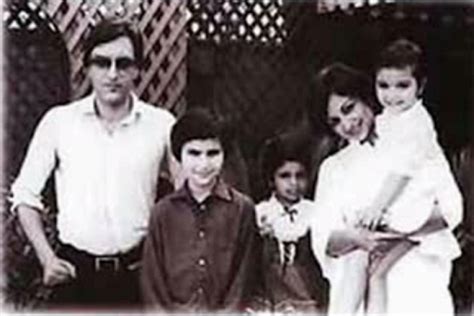 Saif Ali Khan family, childhood photos | Celebrity family wiki