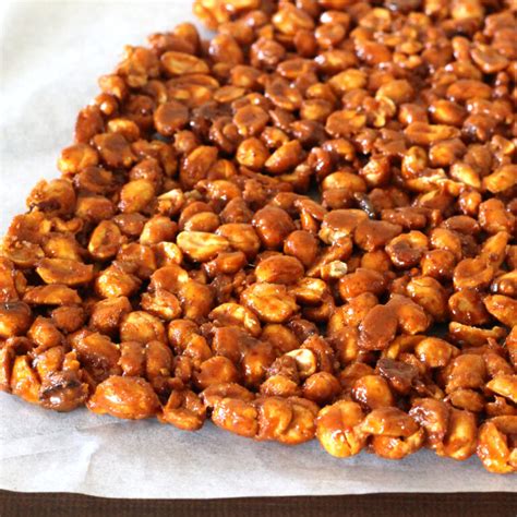 Easy Peanut Brittle Recipe Without Corn Syrup - Cook with Kushi