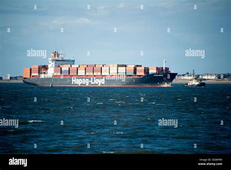 Hapag-Lloyd Hapag Lloyd Sea Shipping Ship Container Stock Photo - Alamy