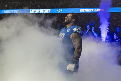 Lions LT Taylor Decker sidelined by back injury - mlive.com