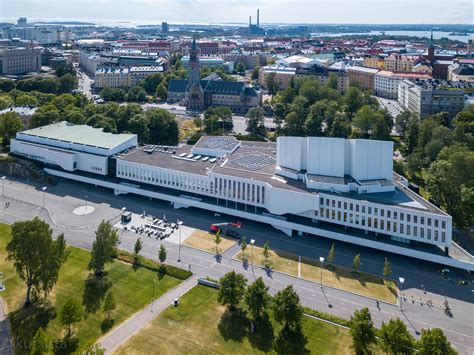 Finlandia Hall – kurkista