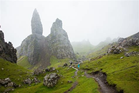 How to Visit the Old Man of Storr, Isle of Skye, Scotland – Earth Trekkers