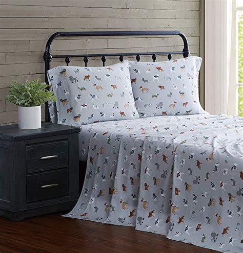 Amazon.com: London Fog Printed Flannel Sheet Set, Queen, Winter Dogs ...