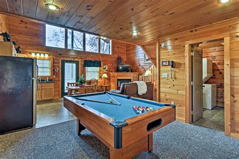 Indulge in Tranquility: Discover Gatlinburg Cabins with Jacuzzis