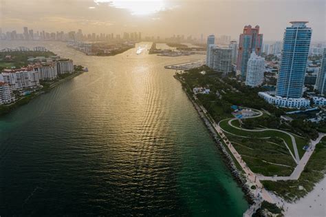 Sarasota Waterfront - Sarasota Waterfront