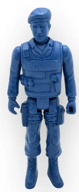 VINTAGE POLICE OFFICER Posable Action Figure Blue Plastic RARE $16.99 - PicClick