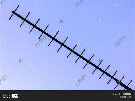 Antenna Receive Old Tv Image & Photo (Free Trial) | Bigstock