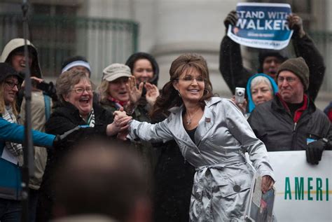 Palin Speaks at Tea Party Rally in Madison - The New York Times