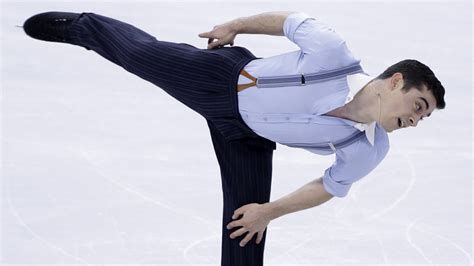 Javier Fernandez defends figure skating world title (video) - Sports Illustrated