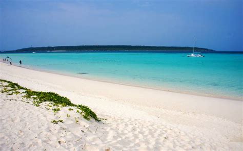 Maehama Beach / Okinawa / Japan // World Beach Guide