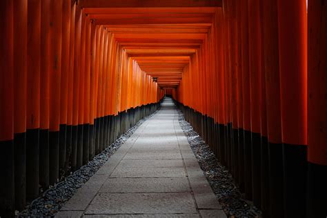 Kyoto: Fushimi Inari Shrine – Peter Gifford