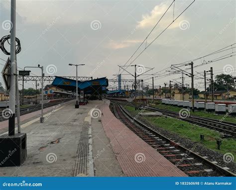 Burdwan Railway Station stock photo. Image of lane, west - 183260698