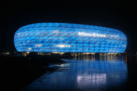 El Allianz Arena de Munich combina la experiencia del deporte con la ...