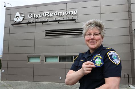 New patch better reflects Redmond Police Department, community ...