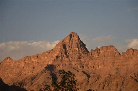 SAUDI ARABIA - Spectacular Mountains