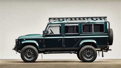 Download Car Old Car Off-road Land Rover Defender 110 Vehicle Land Rover Defender HD Wallpaper