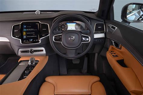 Volvo XC90 Interior, Sat Nav, Dashboard | What Car?