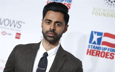 Hasan Minhaj Sheds Light on Hollywood's "Approachable" Men | POPSUGAR Celebrity