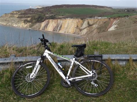 Isle of Wight cycling holiday, England | Responsible Travel