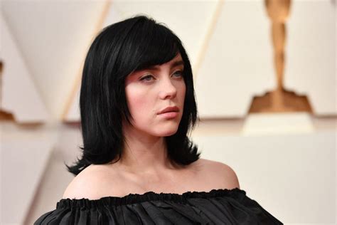 Billie Eilish Swapped Her Shag Haircut for a Flicked Bob at the Oscars ...