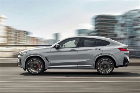 Test Drive: 2022 BMW X4 M40i Review - CARFAX