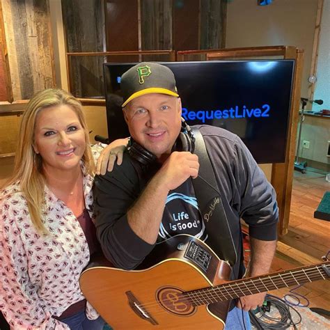 Garth Brooks and Trisha Yearwood Relationship Timeline: Details