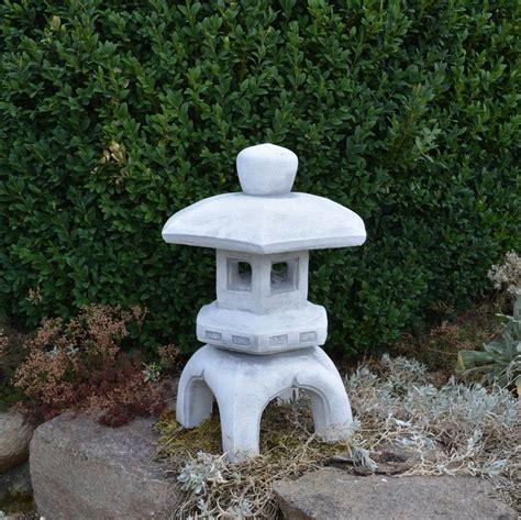 Pin by Gabriella Sawyer on Japanese Garden Stone | Japanese garden ...