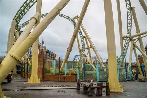 Thorpe Park: Colossus Repaint Well Underway | UK Theme Park Spy