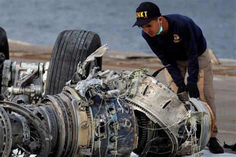 Indonesia extends search for bodies from Lion Air crash | ABS-CBN News