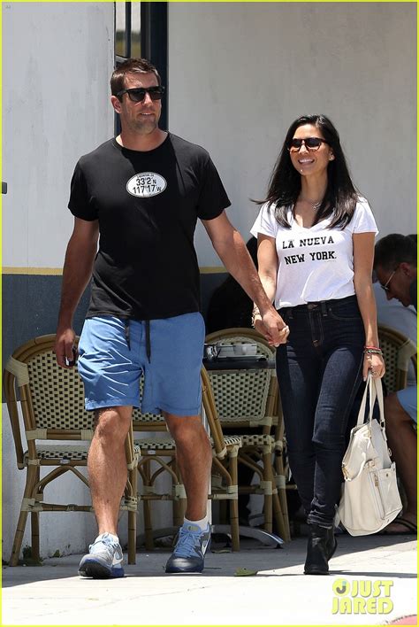 Olivia Munn & Aaron Rodgers Dating, Hold Hands After PDA Packed Brunch ...