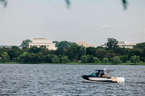 Aviara Boats | Aviara | Premium Luxury Day Boats