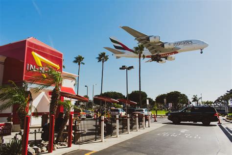 Planespotting At Los Angeles International Airport: Everything You Need ...