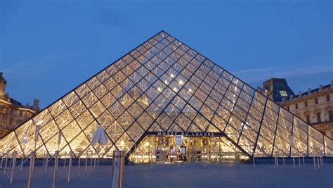 Pyramide du Louvre de Ieoh Ming Pei : hommage à l’architecte